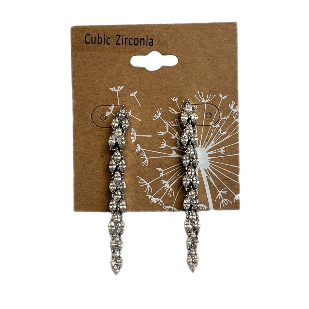 Silver and Glass Tassel Necklace with Rhinestone Bracelet and Earrings Bundle - Picture 8 of 9